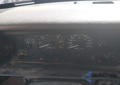 1996 Jeep Grand Cherokee Limited z USA, uszkodzony, nr VIN 1J4GZ78Y8TC243396